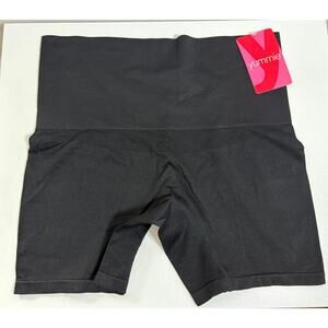 Yummie 1X/2X Mona Shapewear Black Short BNWT